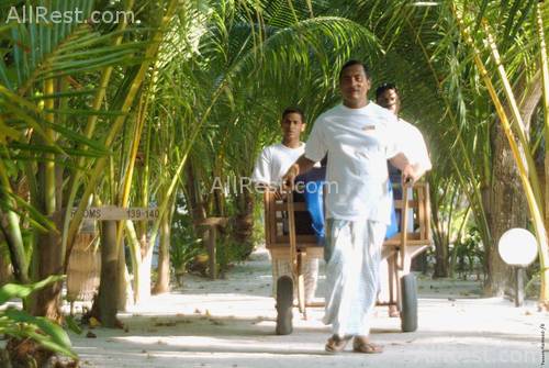 Veligandu Island Resort 23
